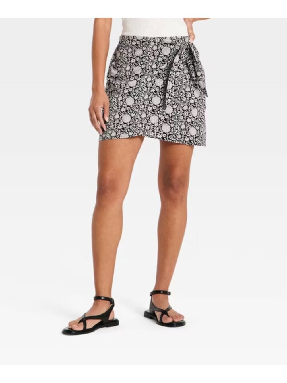 Women's Printed Midi Wrap Skirt - Universal Thread Black Floral XL